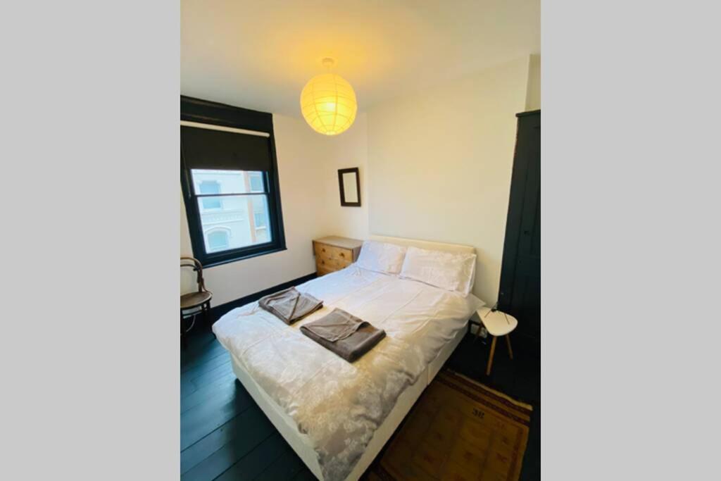 Beautiful First Floor Apartment In St Leonards Esterno foto