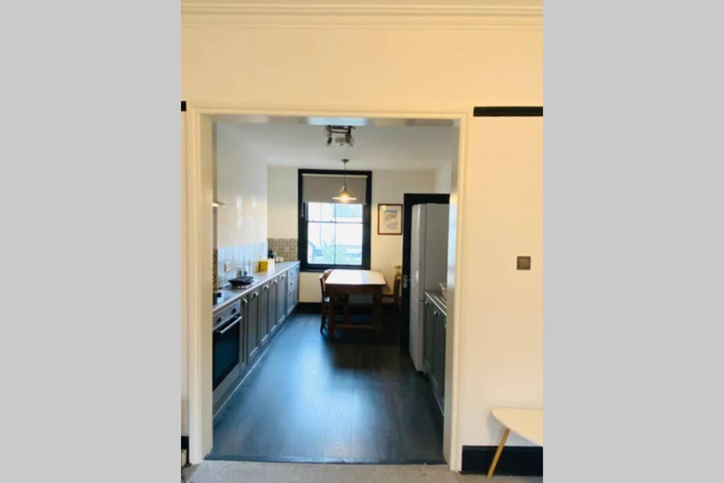 Beautiful First Floor Apartment In St Leonards Esterno foto